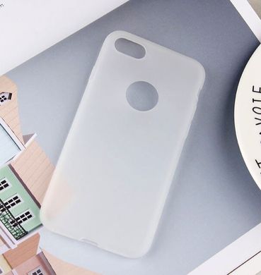 Чехол силиконовый конфетный с вырезом под яблоко для iPhone 6/6s white фото