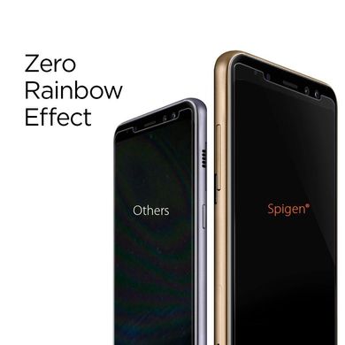 Защитное cтекло Spigen ""Glas.tR SLIM HD"" для Samasung Galaxy A8 (2018) прозрачное (1Pack) фото