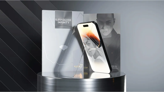 Захисне скло iLera Infinity FullCover Glass for iPhone 15 Pro фото